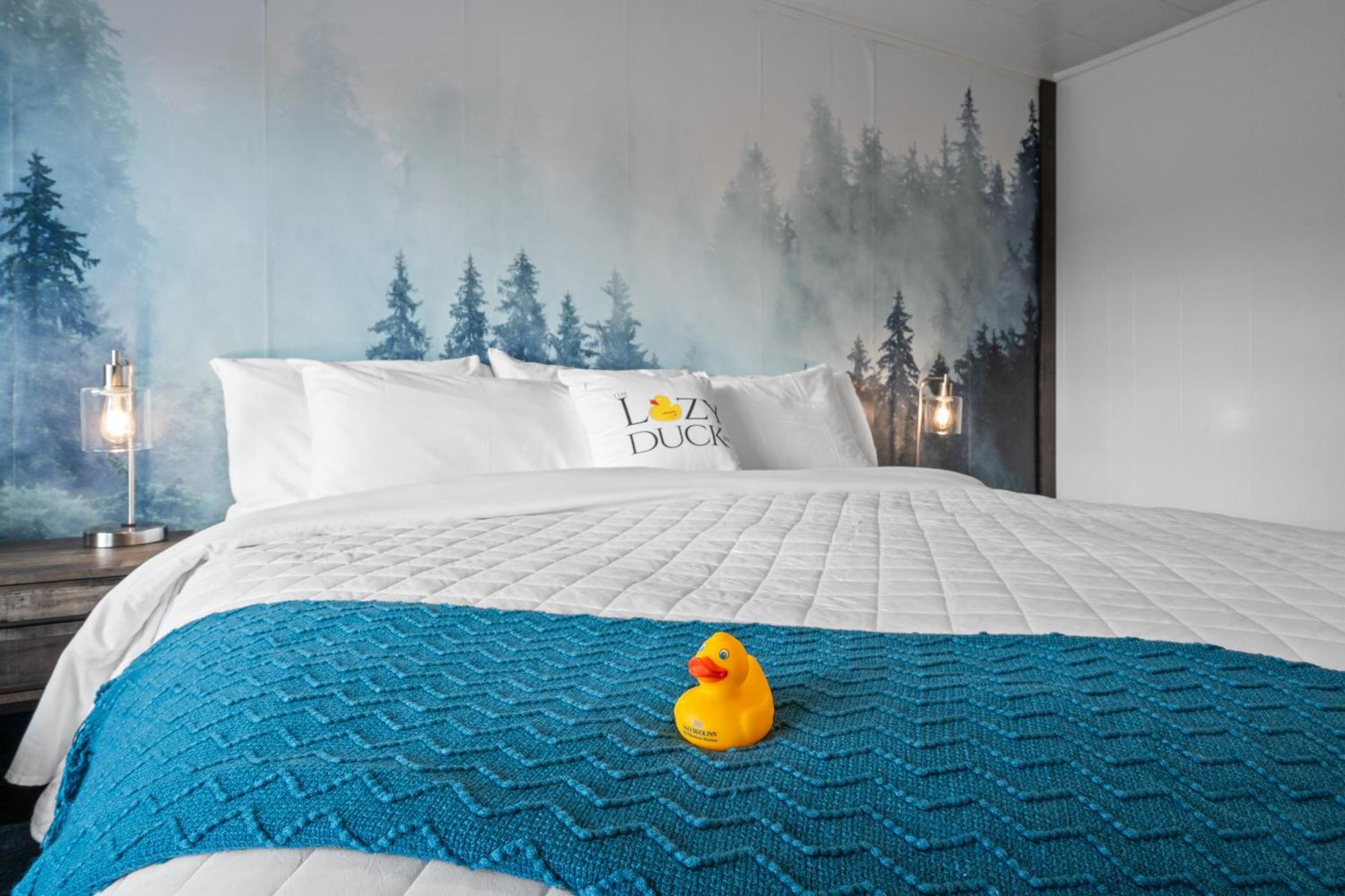Lazy Duck Inn West Yellowstone Buitenkant foto