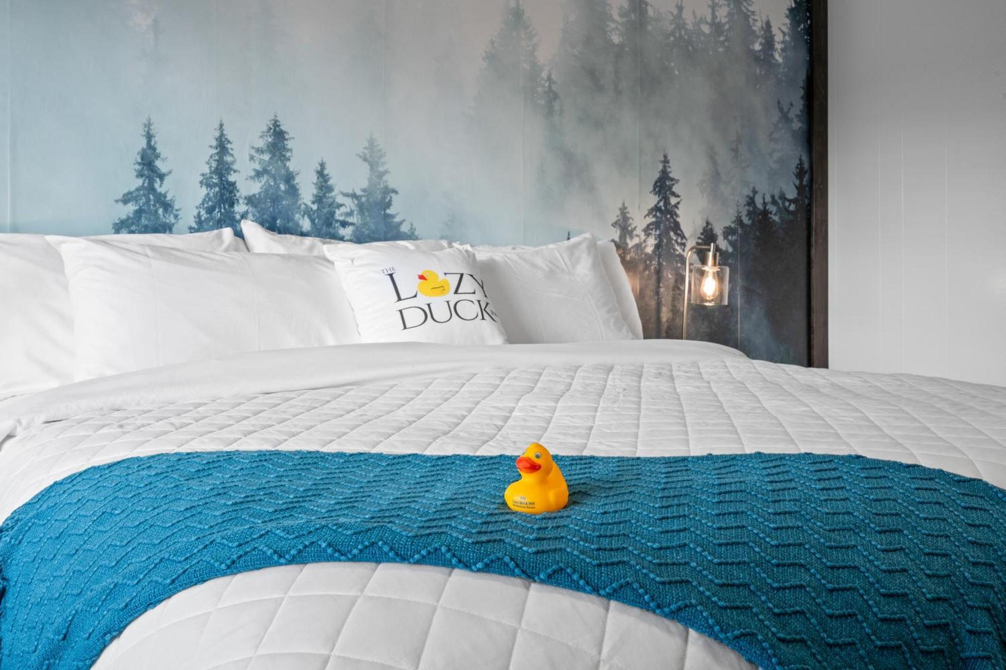 Lazy Duck Inn West Yellowstone Buitenkant foto