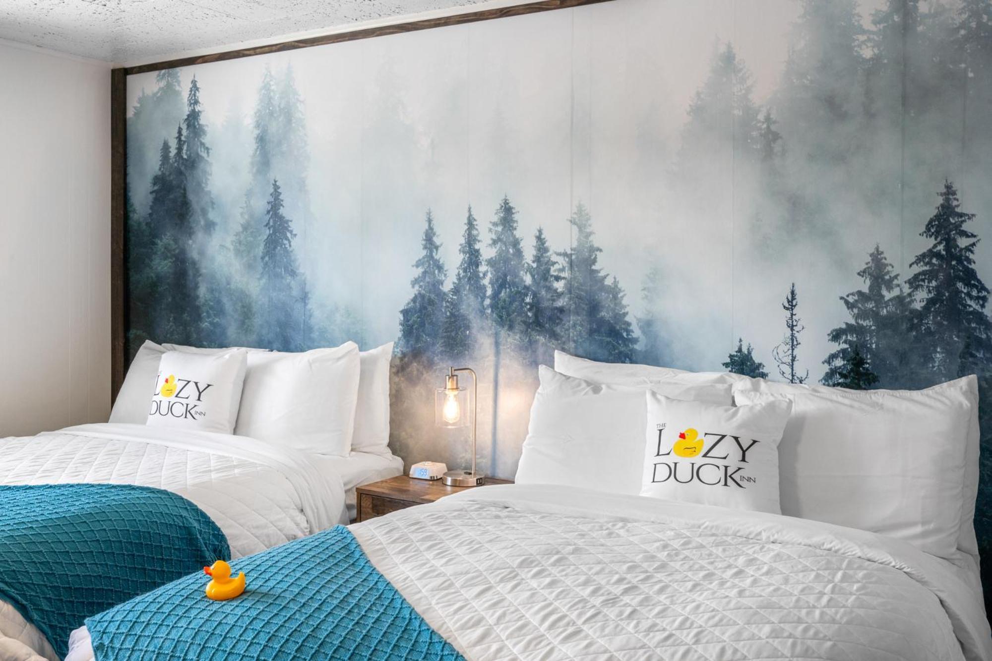 Lazy Duck Inn West Yellowstone Buitenkant foto
