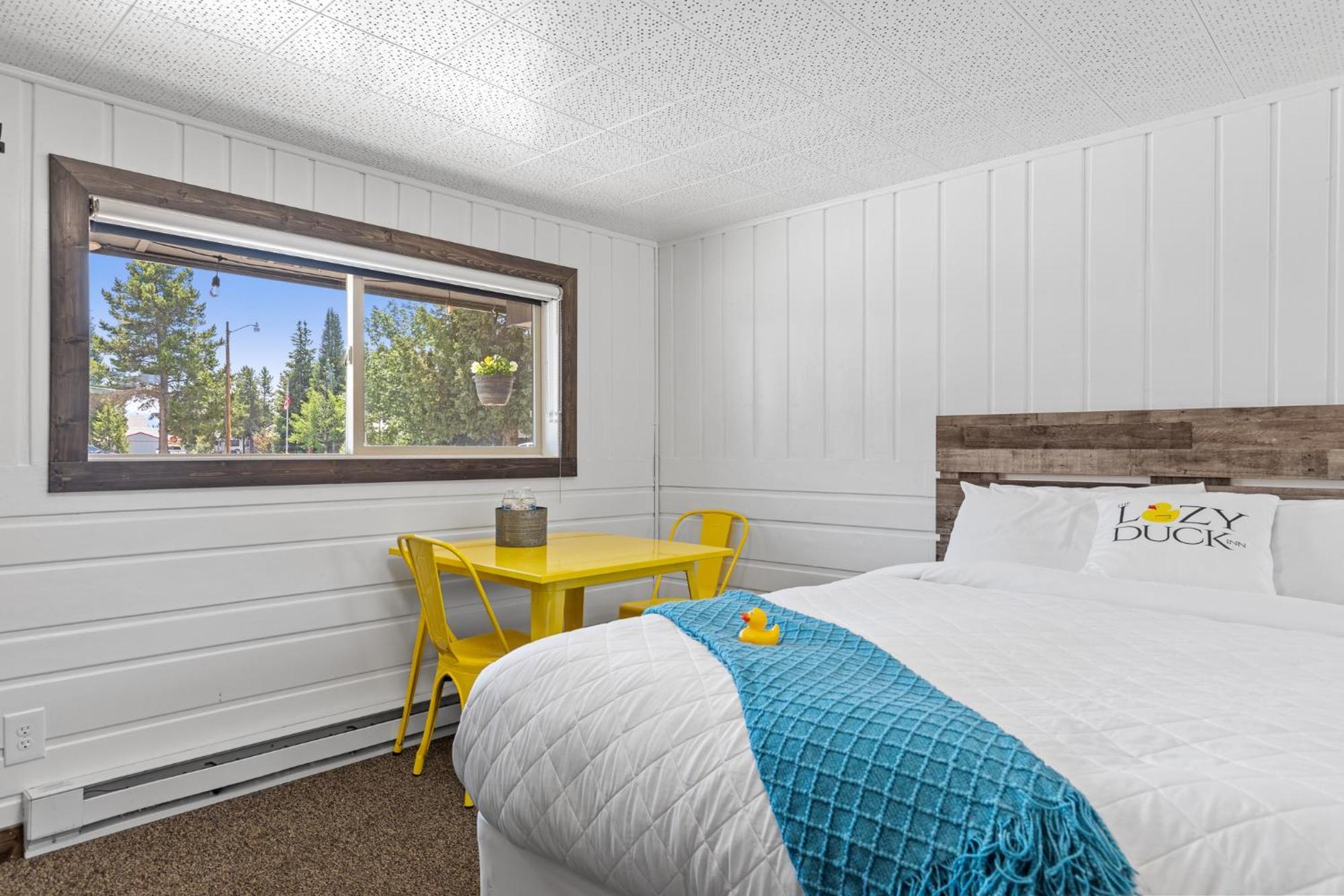 Lazy Duck Inn West Yellowstone Buitenkant foto